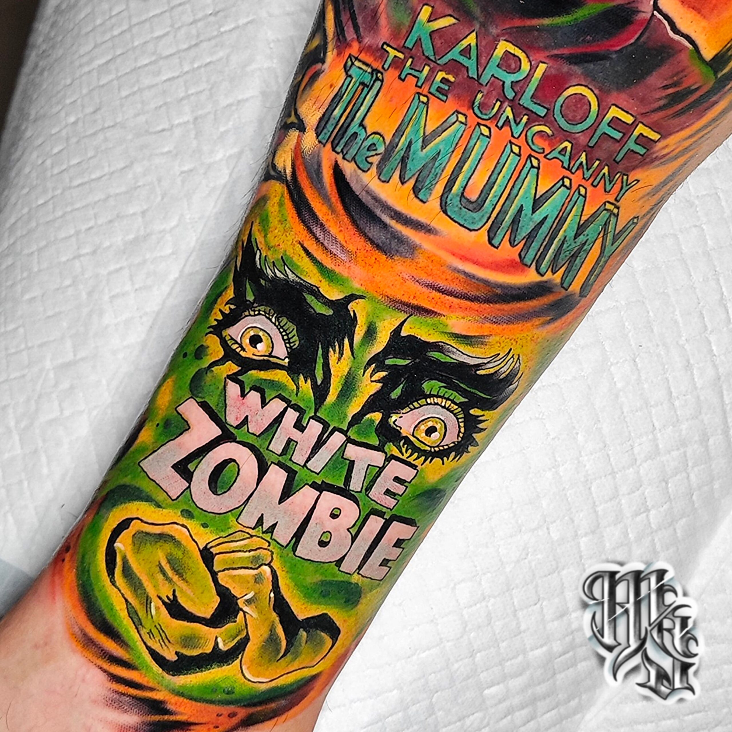 Tatuaje de cine de terror antiguo de la pelicula white zombie, realizado a todo color en estudio de tatuajes profesional en madrid, aluche , vallecas, mostoles fuenlabrada